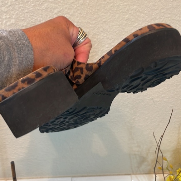 Taryn Rose Brown and black Sandals. NEW condition - Picture 5 of 6